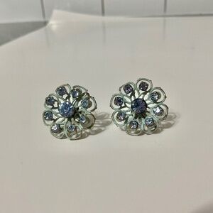 VTG Purplish Blue Rhinestone With Silver Tone Screw Back Earrings